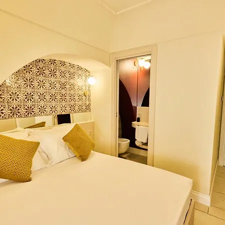 Botanic Garden 4* Napoli