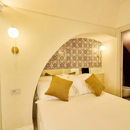 Konukevi Botanic Garden 4*